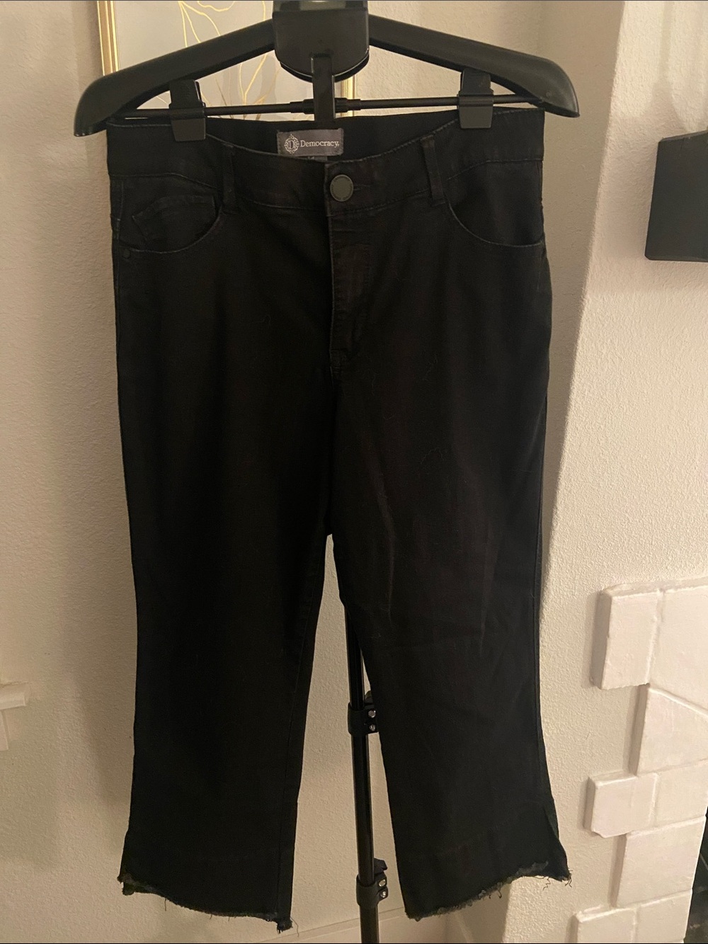 Democracy Black Cropped Raw-Hem Jeans